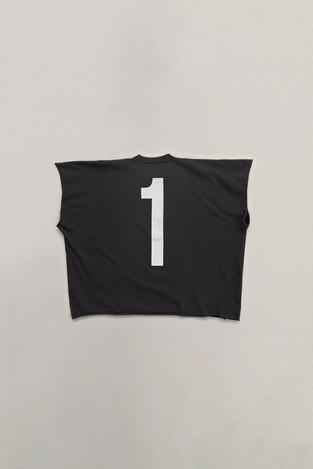 ONE BOX TEE