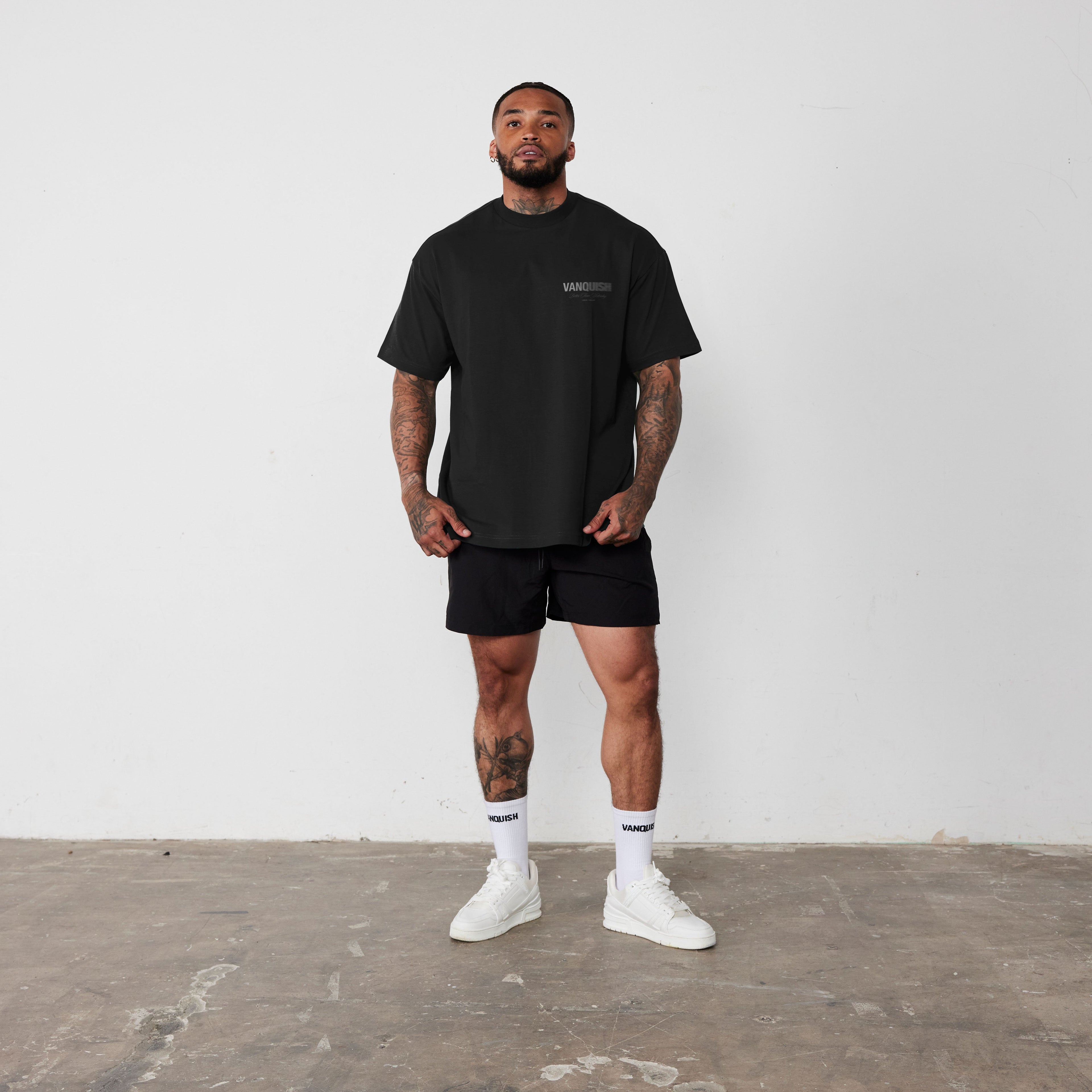 REVOLVE MOMENTUM BLACK OVERSIZED TEE