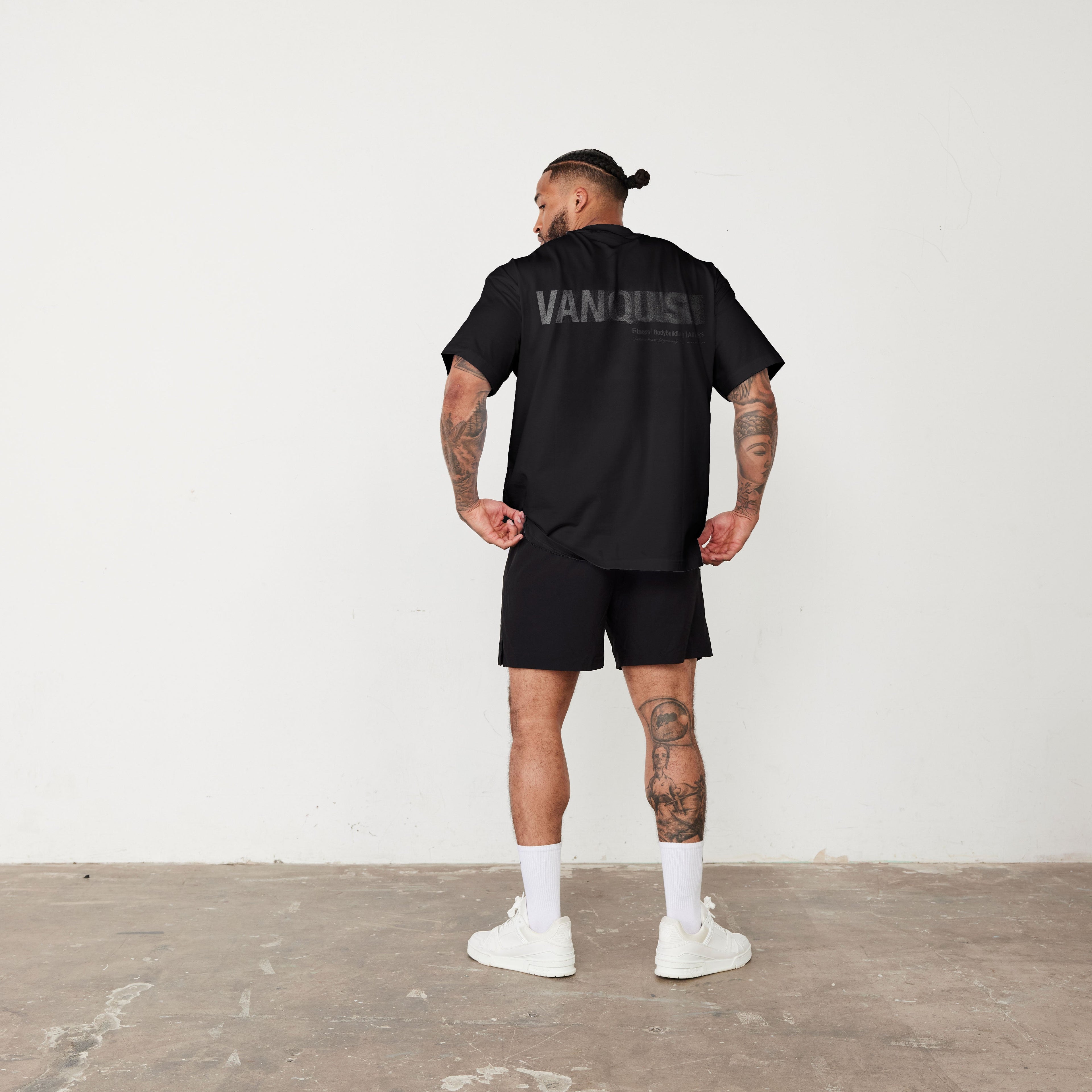 REVOLVE MOMENTUM BLACK BOXY T SHIRT
