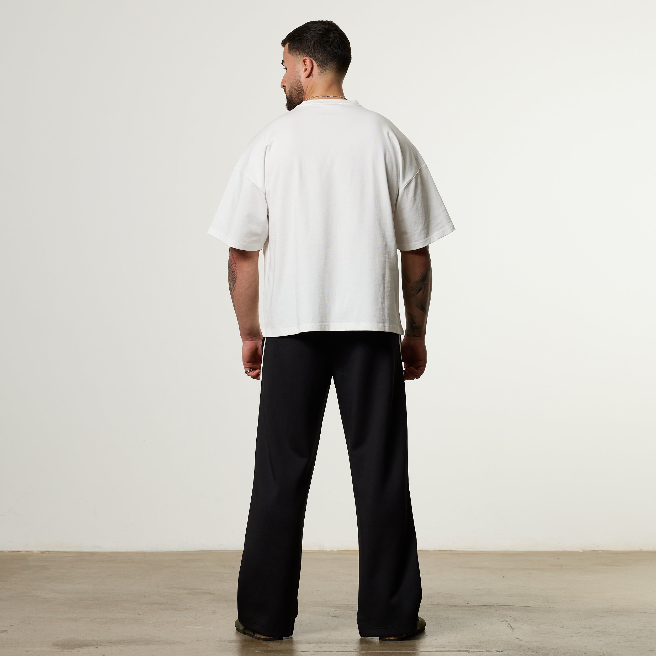 Vanquish Off Season White Oversized Boxy Pocket T Shirt