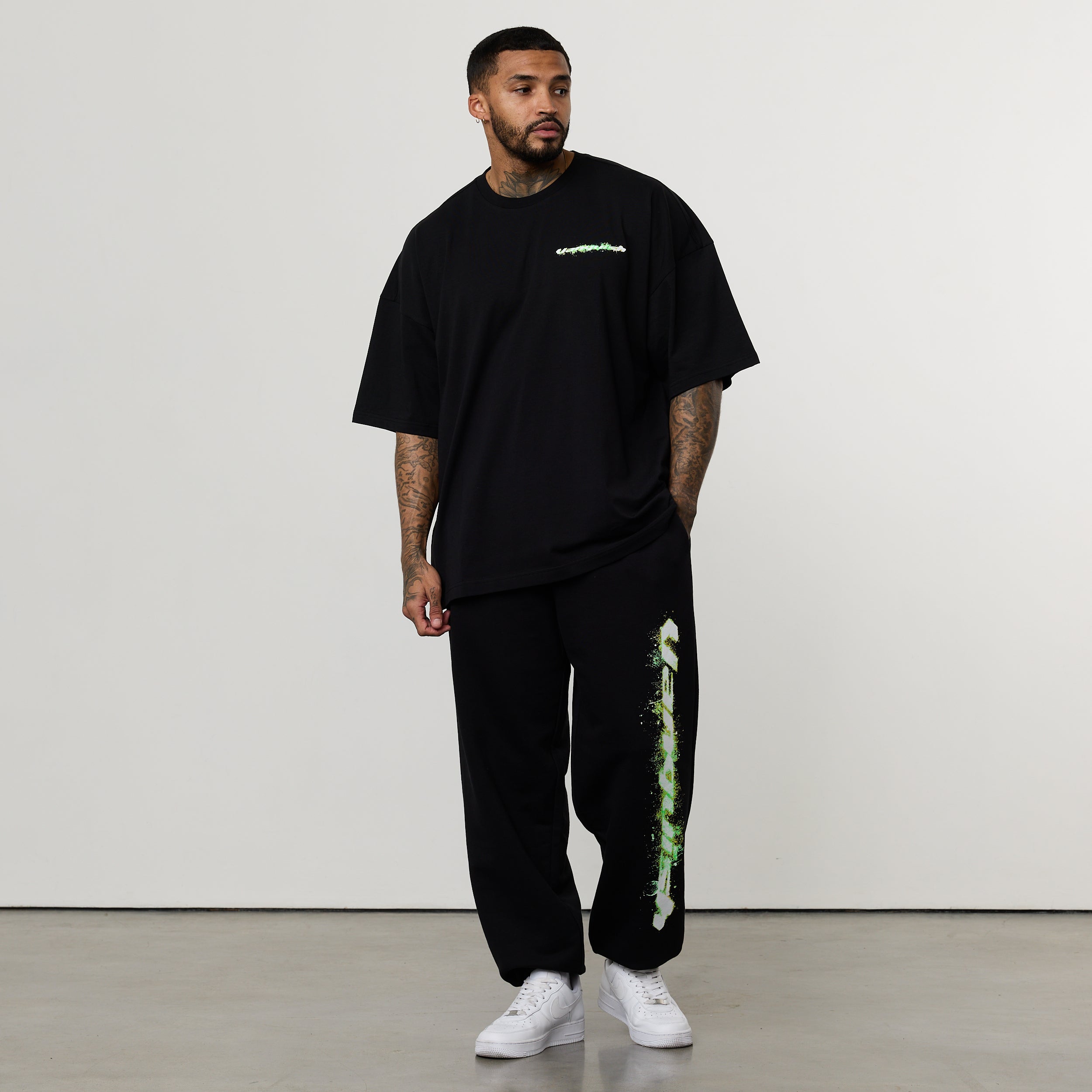 ACID BLACK OVERSIZED T SHIRT