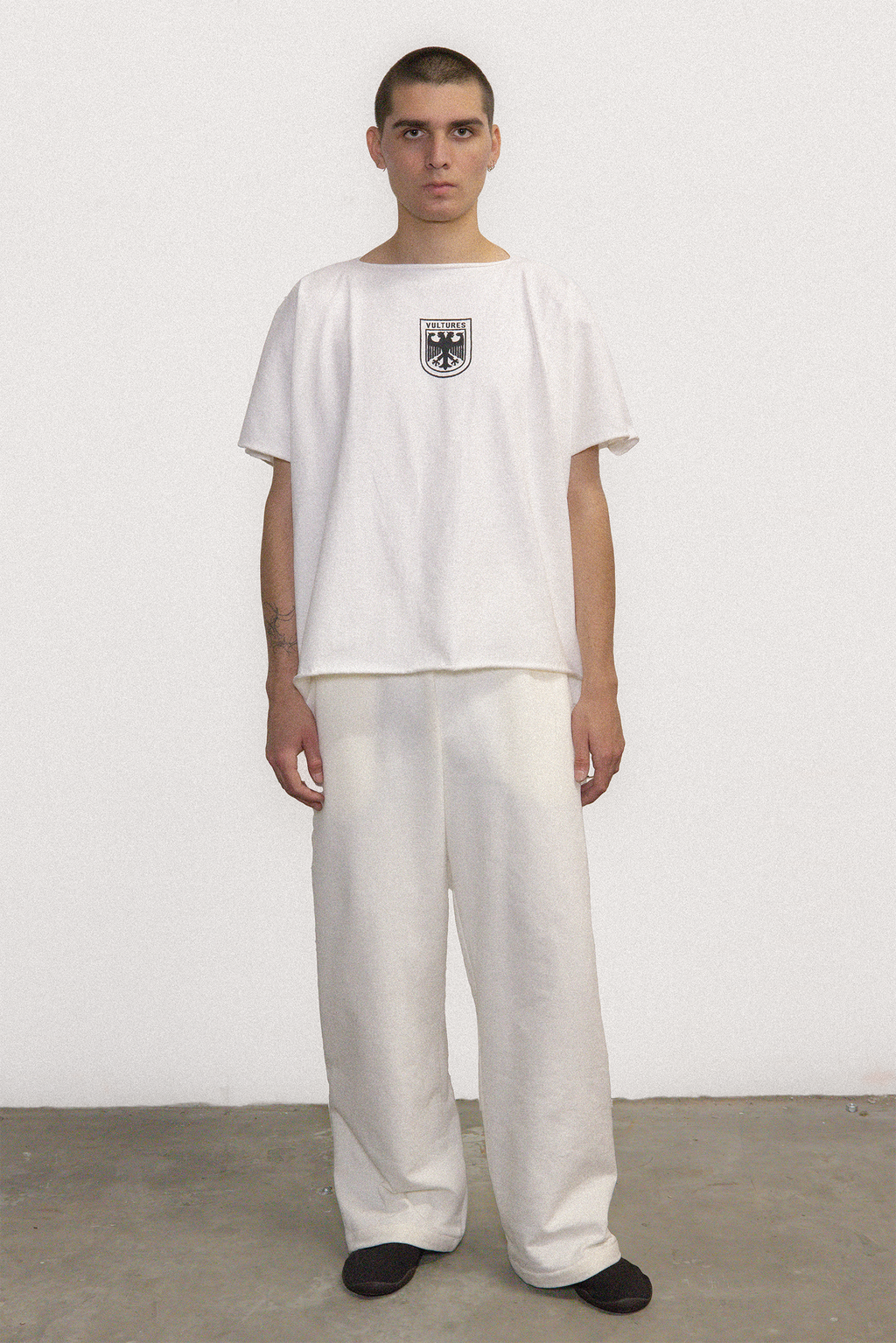 VULTURES SHORTSLEEVE